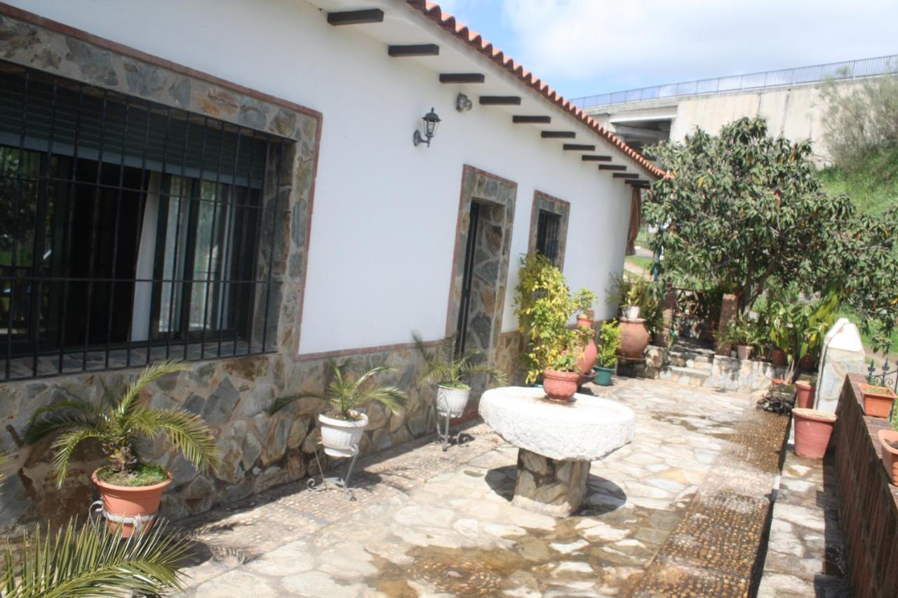 Villa El Sitio De Su Recreo Jerez De Los Caballeros Esterno foto